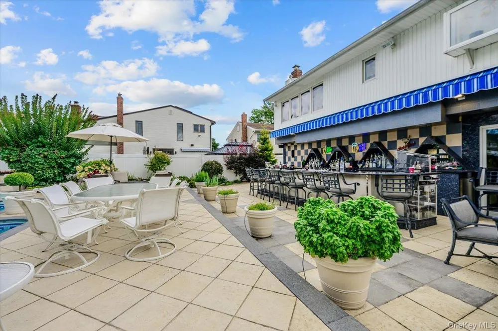176 Main Street East Rockaway, NY 11518