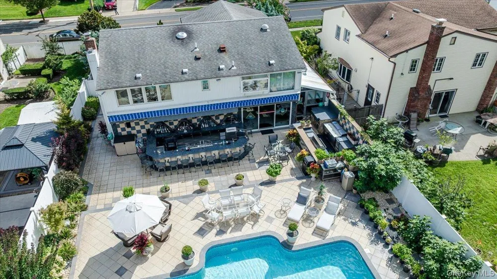 176 Main Street East Rockaway, NY 11518