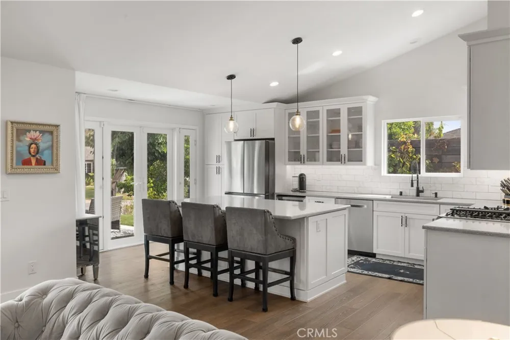 2049 Monrovia Costa Mesa, CA 92627