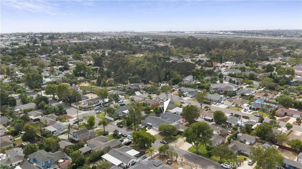 2049 Monrovia Costa Mesa, CA 92627