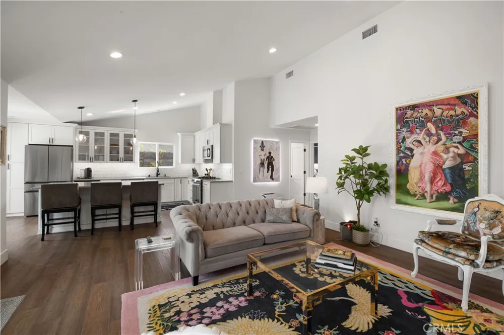2049 Monrovia Costa Mesa, CA 92627