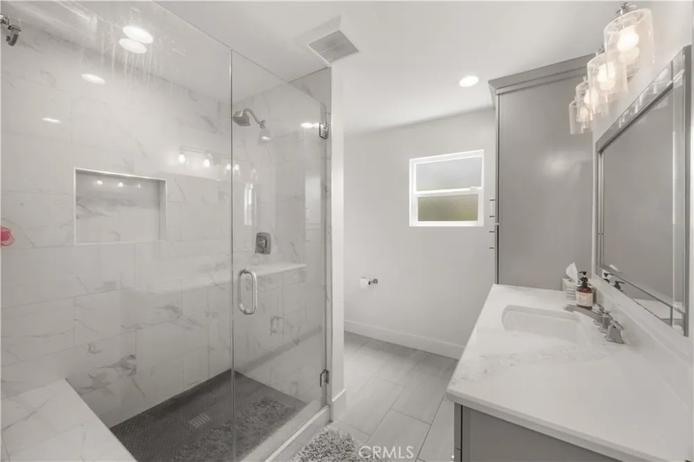 2049 Monrovia Costa Mesa, CA 92627
