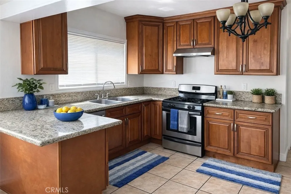 943 Chestnut Avenue Long Beach, CA 90813