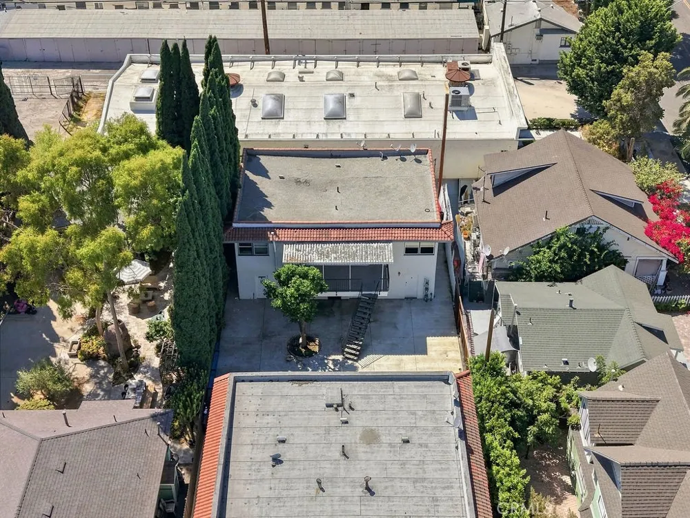 943 Chestnut Avenue Long Beach, CA 90813
