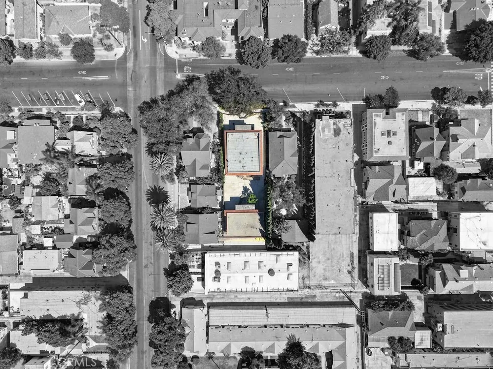 943 Chestnut Avenue Long Beach, CA 90813