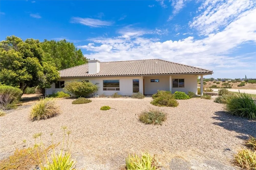 6269 Hog Canyon Road San Miguel, CA 93451