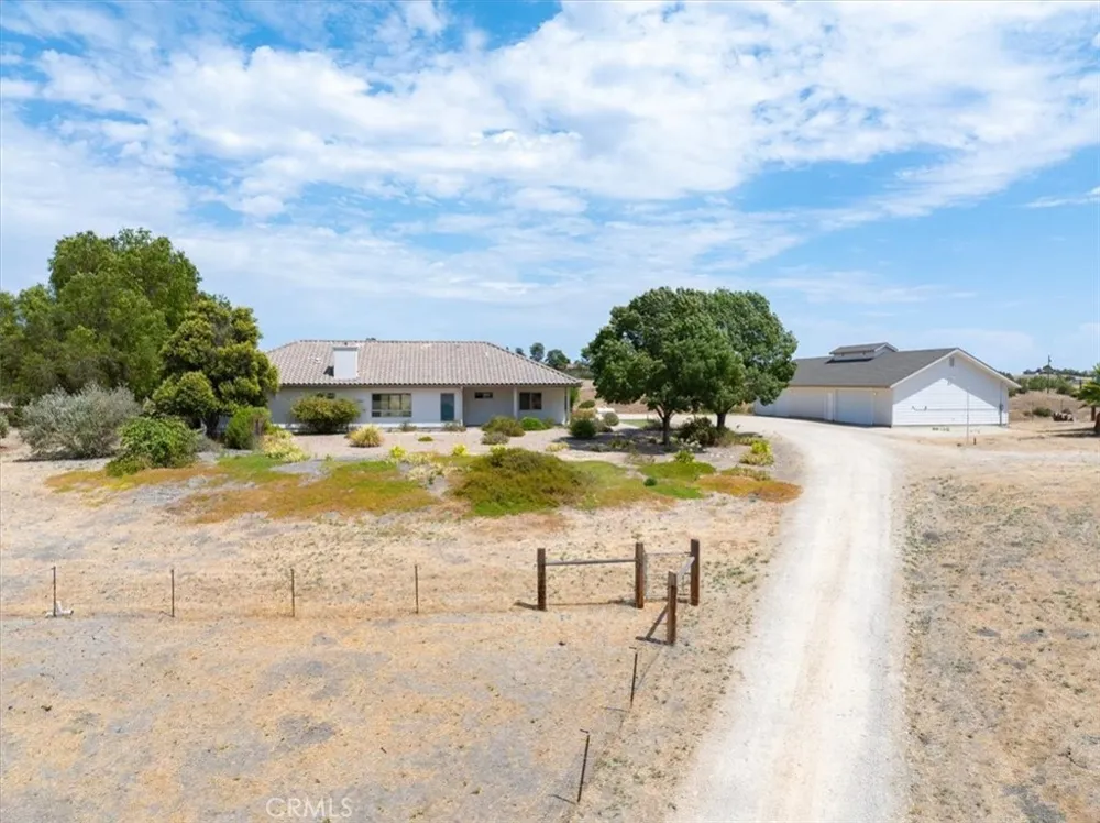 6269 Hog Canyon Road San Miguel, CA 93451