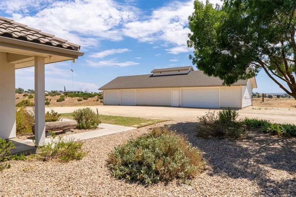 6269 Hog Canyon Road San Miguel, CA 93451