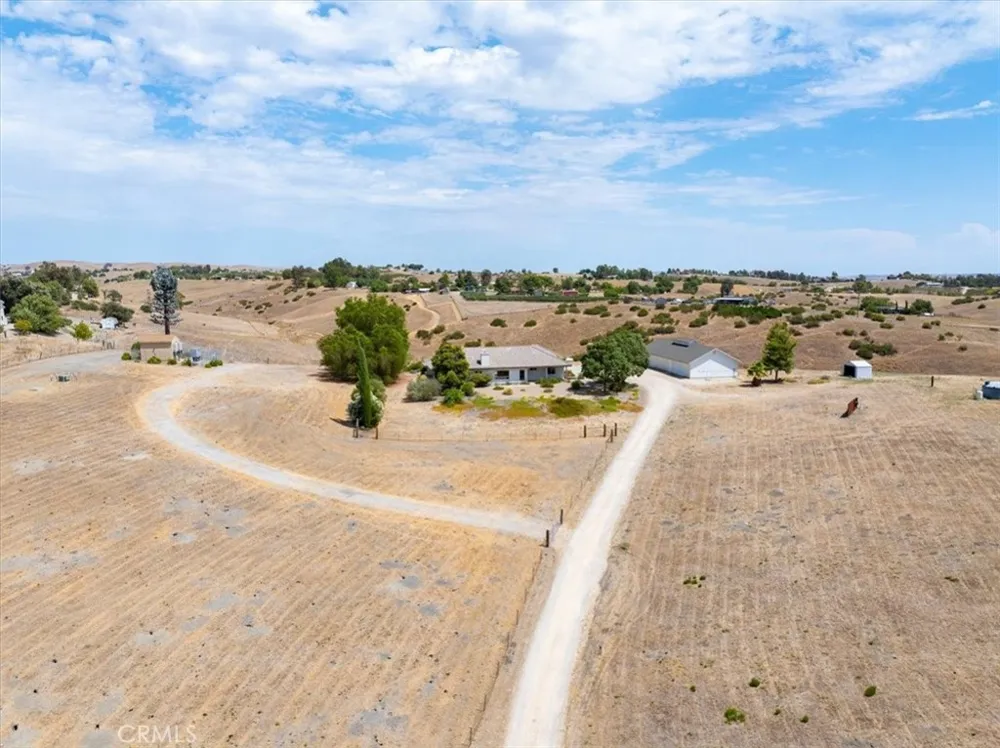6269 Hog Canyon Road San Miguel, CA 93451