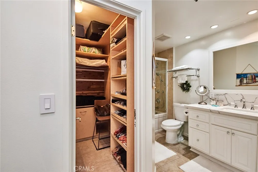 1310 E Ocean #1005 Long Beach, CA 90802