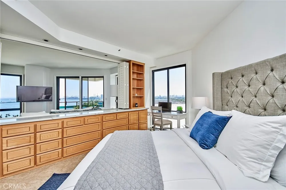 1310 E Ocean #1005 Long Beach, CA 90802