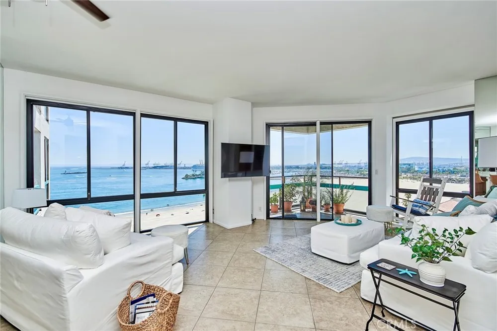 1310 E Ocean #1005 Long Beach, CA 90802