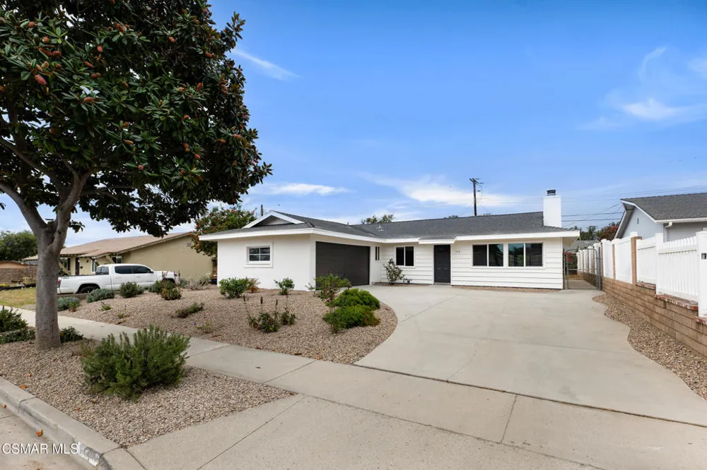 359 Garfield Rondo Ventura, CA 93003