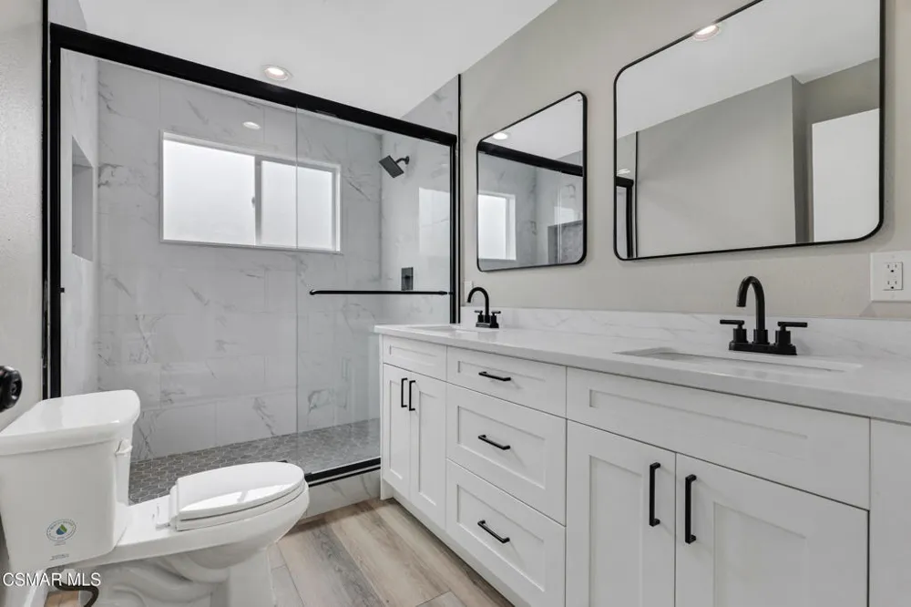 359 Garfield Rondo Ventura, CA 93003