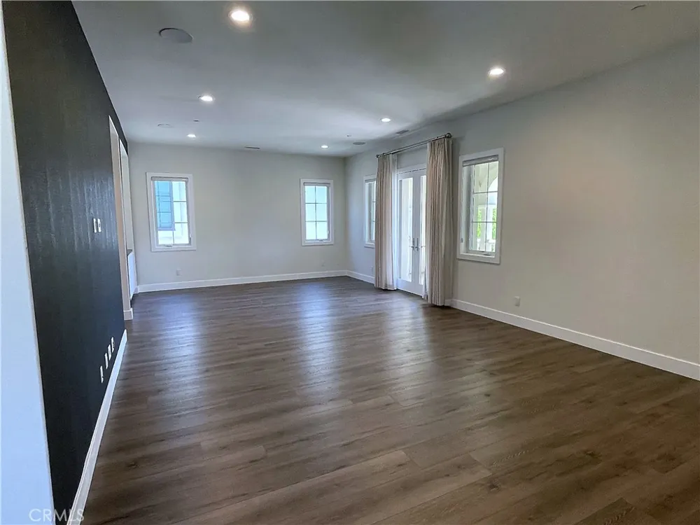 57 Pulsa Irvine, CA 92618