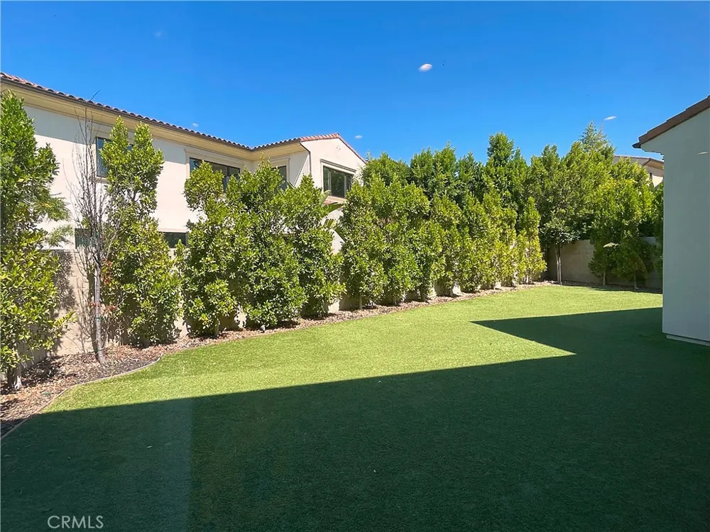 57 Pulsa Irvine, CA 92618