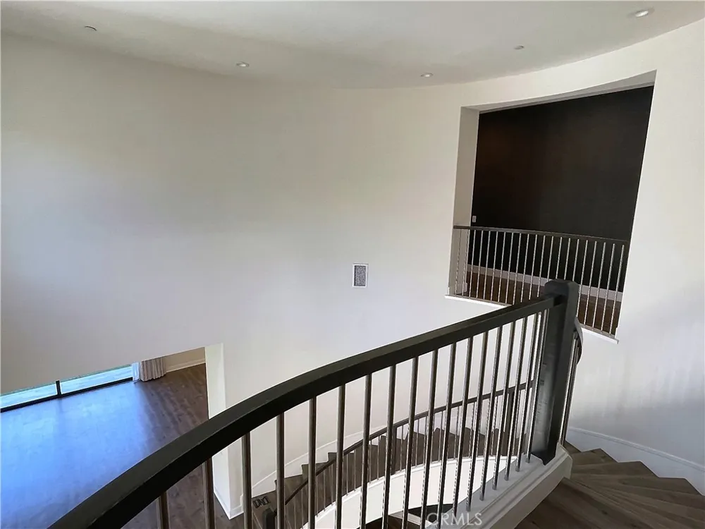 57 Pulsa Irvine, CA 92618
