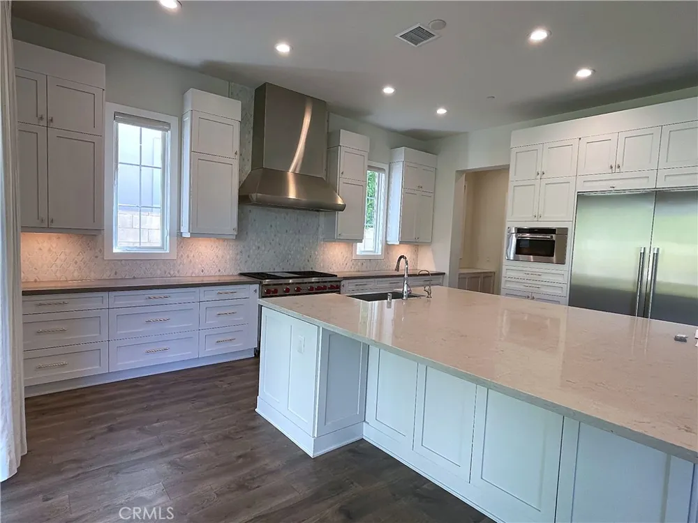 57 Pulsa Irvine, CA 92618