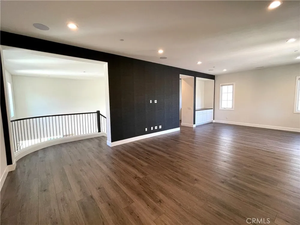 57 Pulsa Irvine, CA 92618