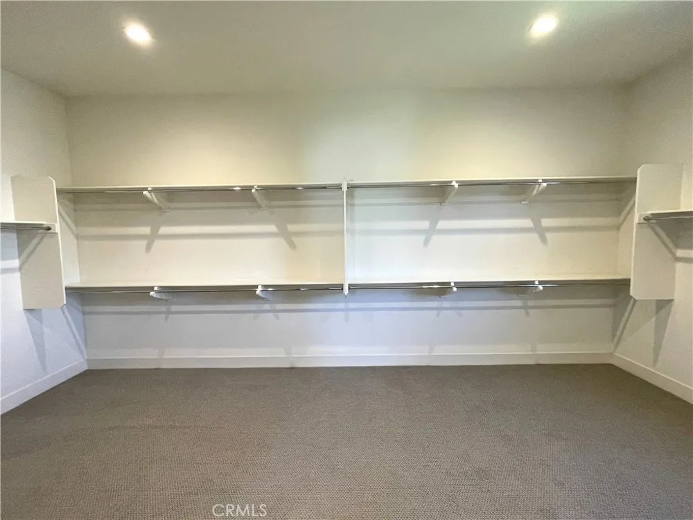 57 Pulsa Irvine, CA 92618