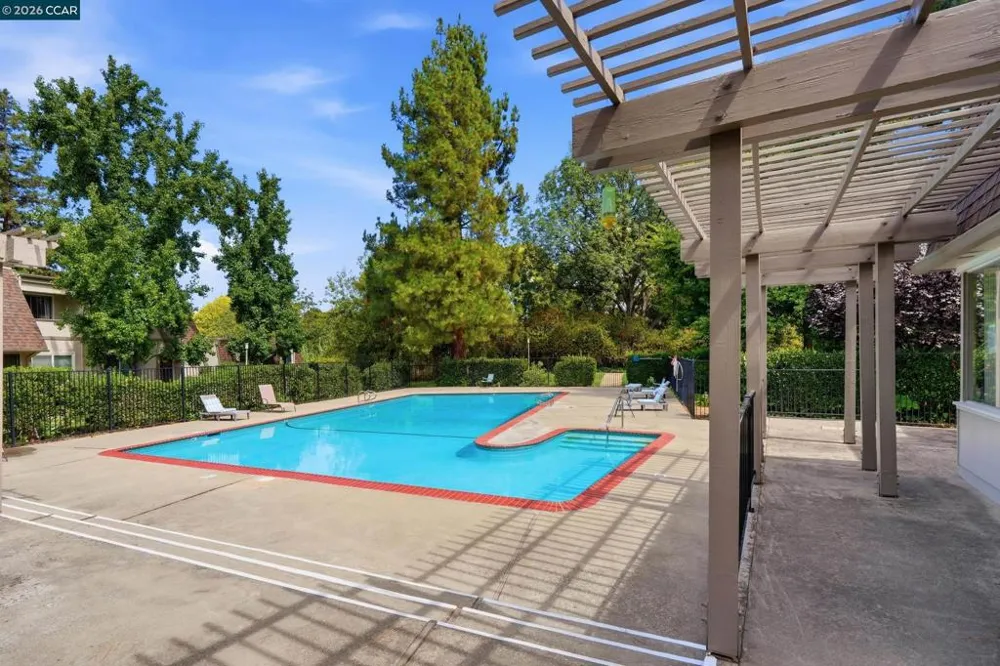 1571 Schenone Ct #A Concord, CA 94521