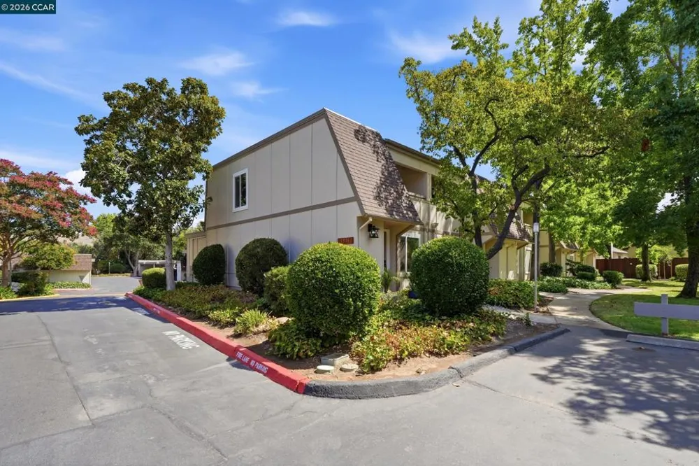 1571 Schenone Ct #A Concord, CA 94521