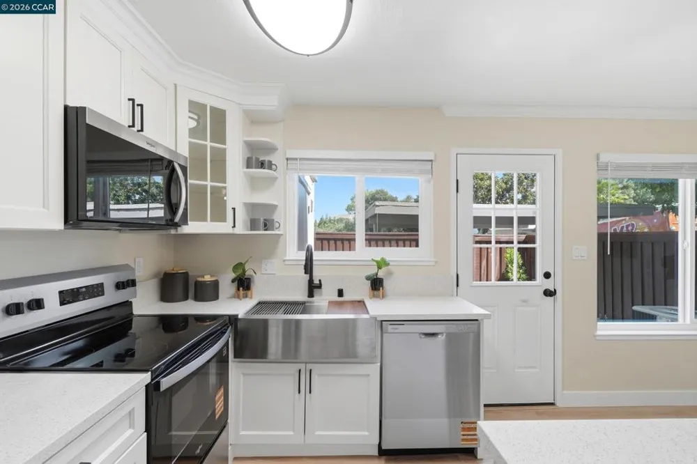1571 Schenone Ct #A Concord, CA 94521
