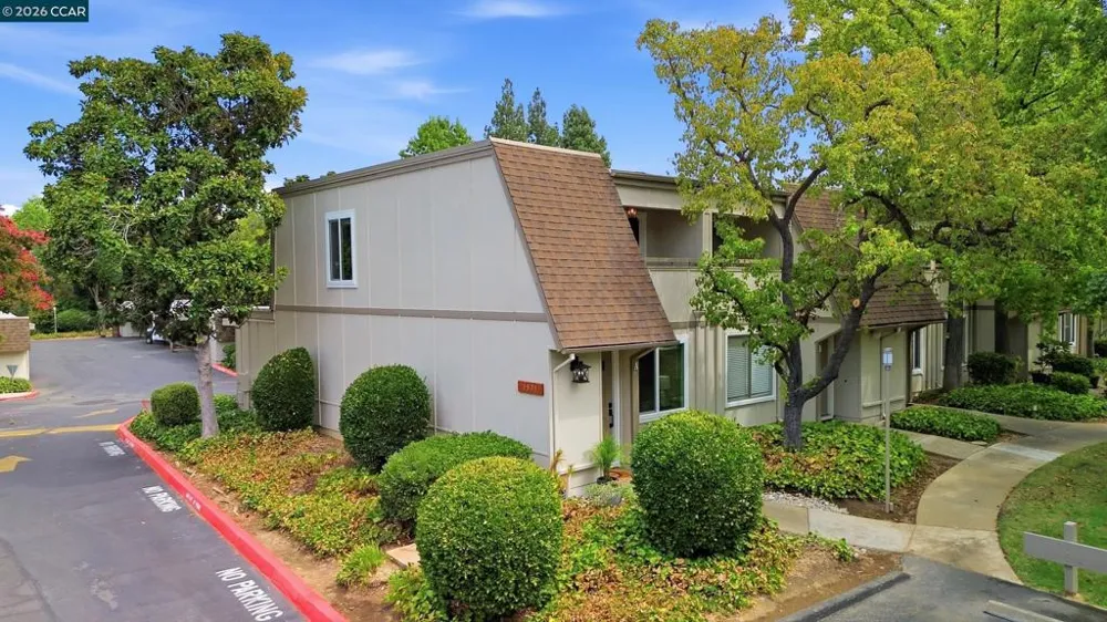 1571 Schenone Ct #A Concord, CA 94521