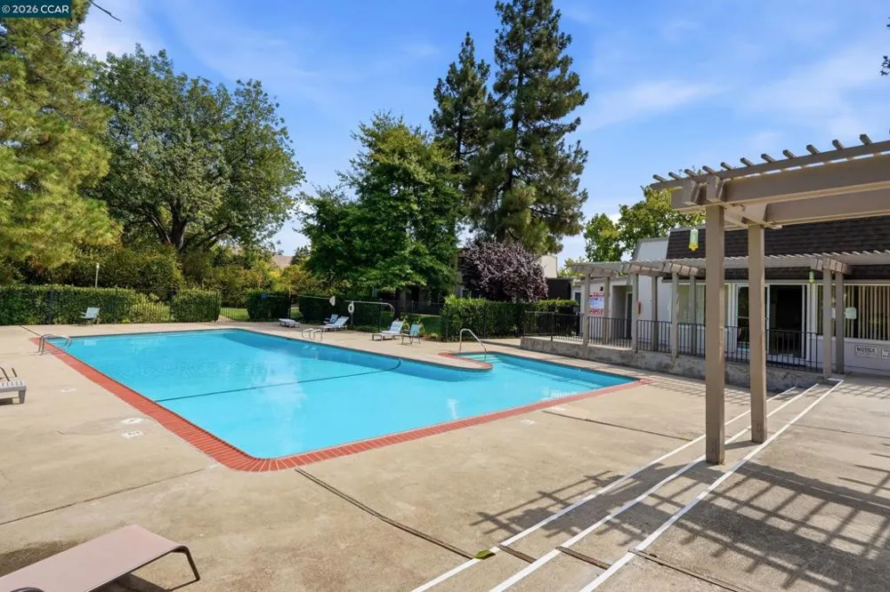 1571 Schenone Ct #A Concord, CA 94521