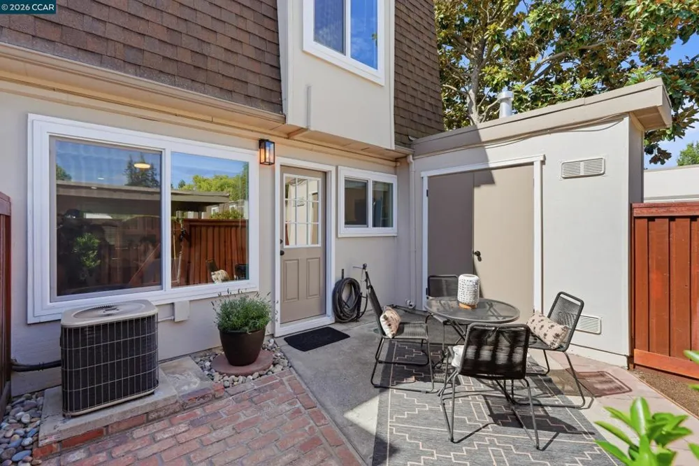 1571 Schenone Ct #A Concord, CA 94521