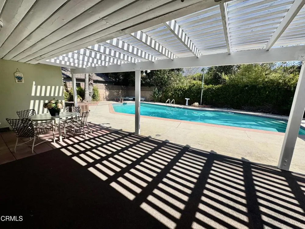 3911 El Lado Drive Glendale, CA 91214