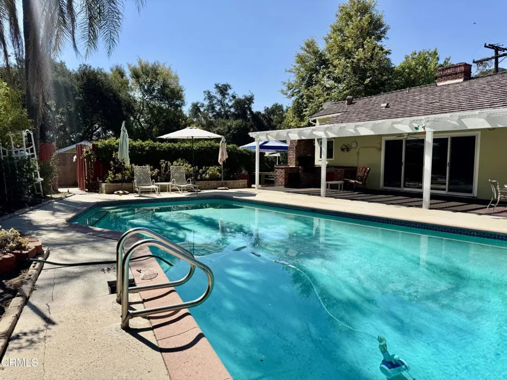 3911 El Lado Drive Glendale, CA 91214
