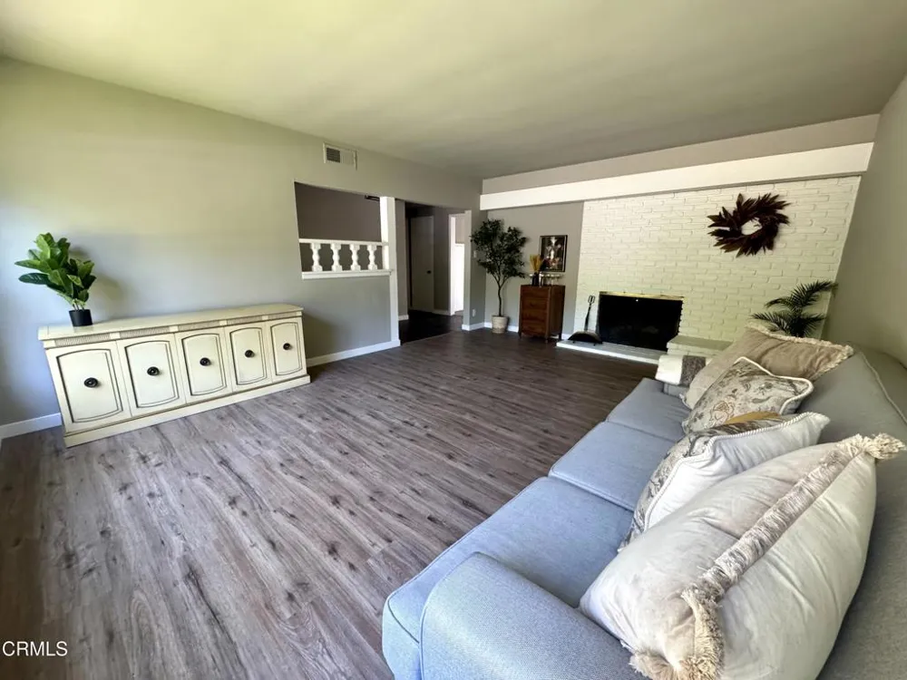 3911 El Lado Drive Glendale, CA 91214