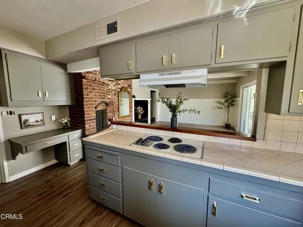 3911 El Lado Drive Glendale, CA 91214