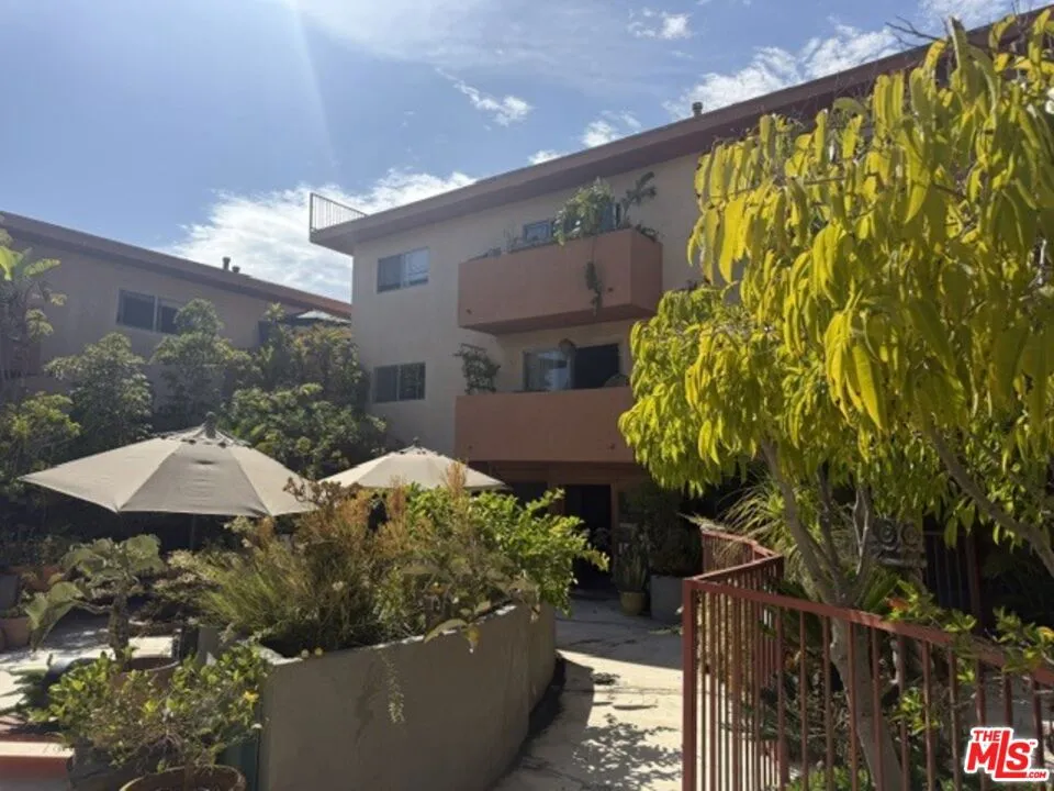 1128 Ocean Park Boulevard #101 Santa Monica, CA 90405
