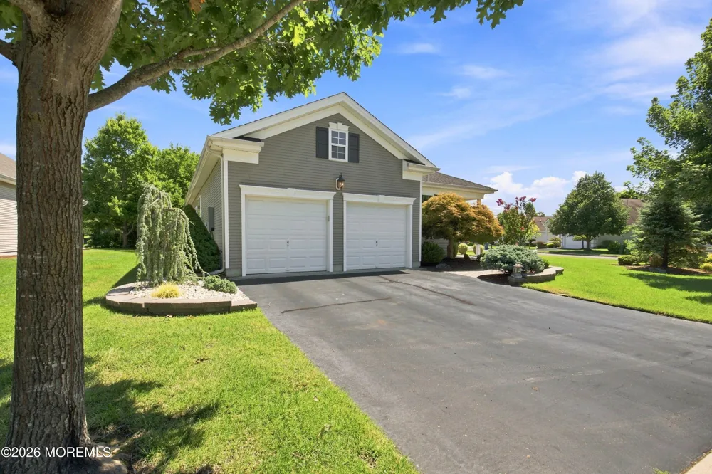 31 Devonshire Way Jackson, NJ 08527