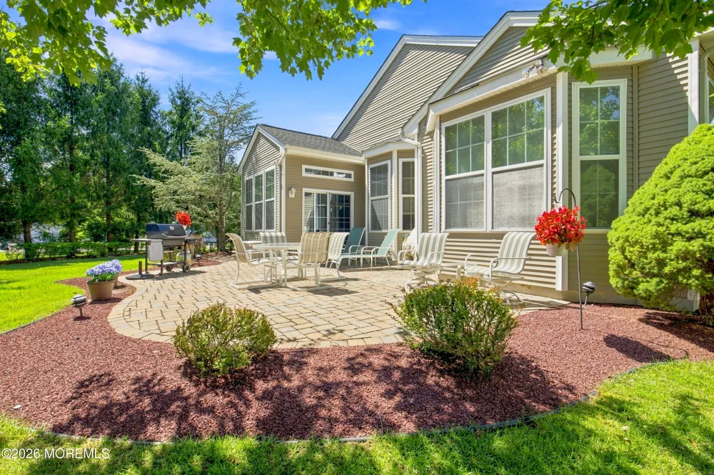 31 Devonshire Way Jackson, NJ 08527