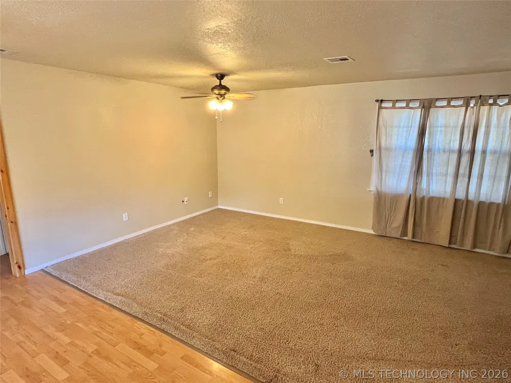 4783 Enos Road Kingston, OK 73439