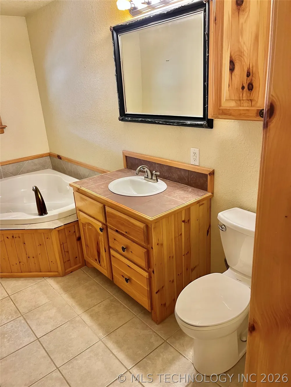4783 Enos Road Kingston, OK 73439