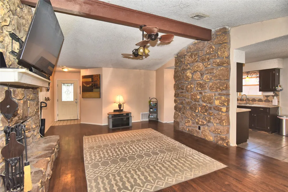 1114 W Austin Street Broken Arrow, OK 74011