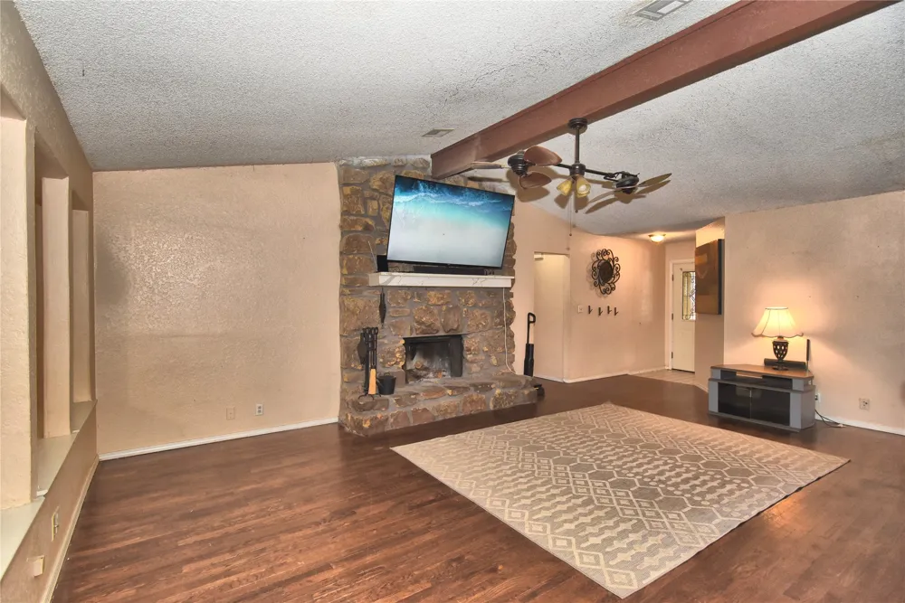 1114 W Austin Street Broken Arrow, OK 74011