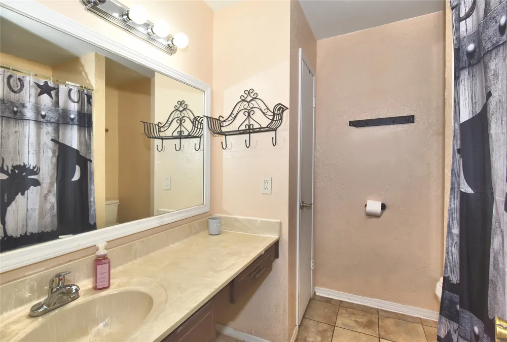 1114 W Austin Street Broken Arrow, OK 74011