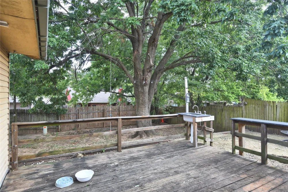 1114 W Austin Street Broken Arrow, OK 74011
