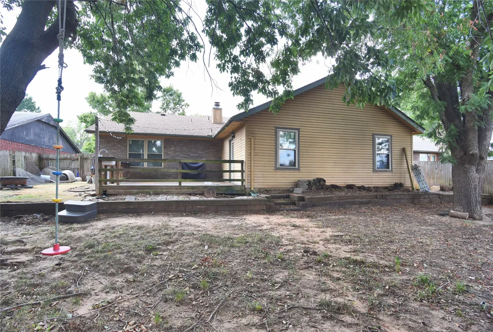 1114 W Austin Street Broken Arrow, OK 74011