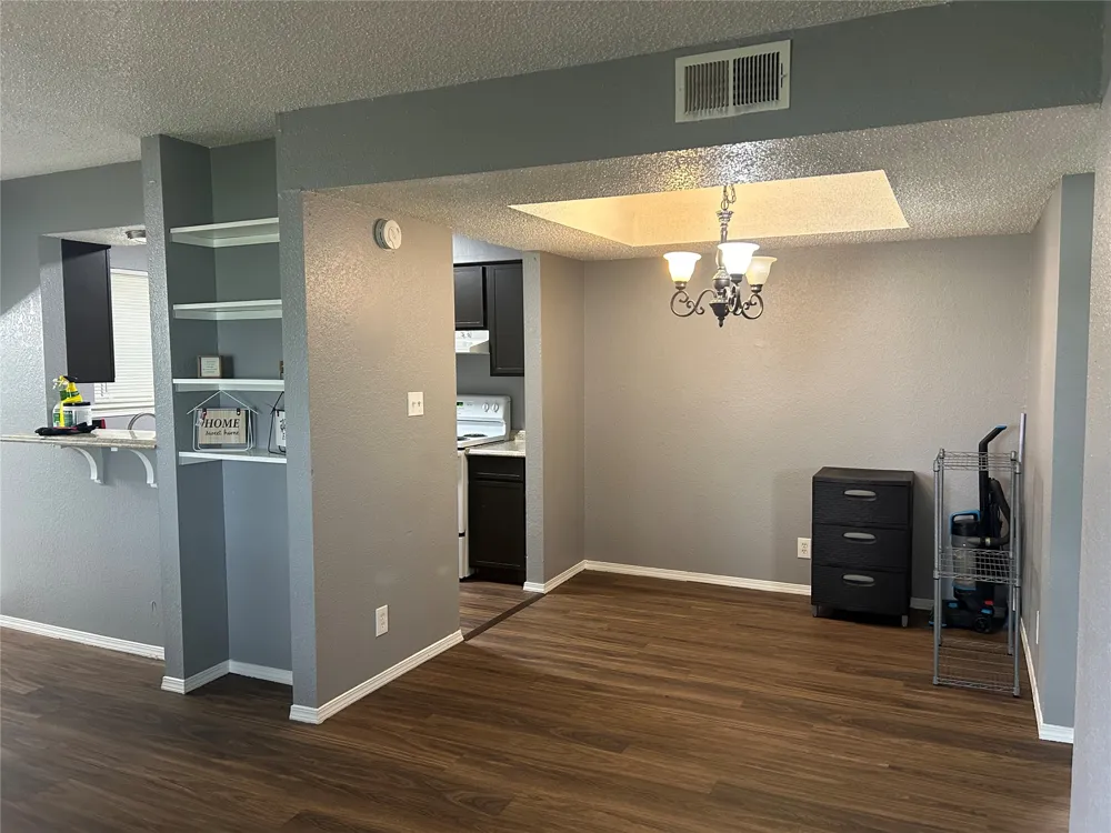 2207 E 66th Place S #605 Tulsa, OK 74136