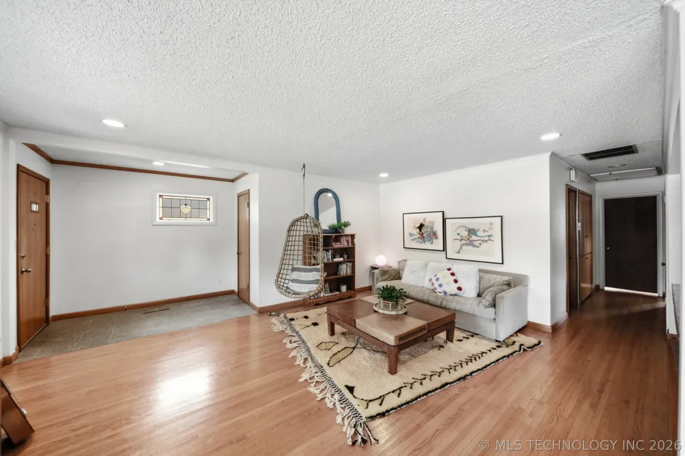 4154 E 46th Place Tulsa, OK 74135