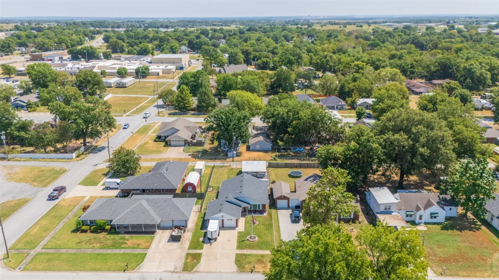 105 S Rowe Street Pryor, OK 74361