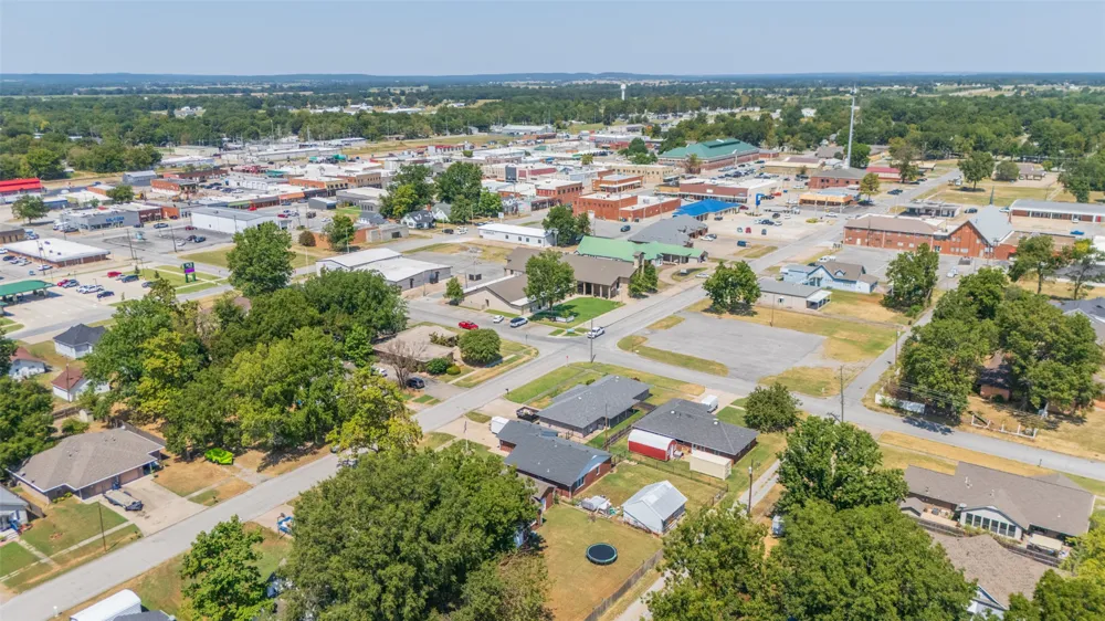 105 S Rowe Street Pryor, OK 74361