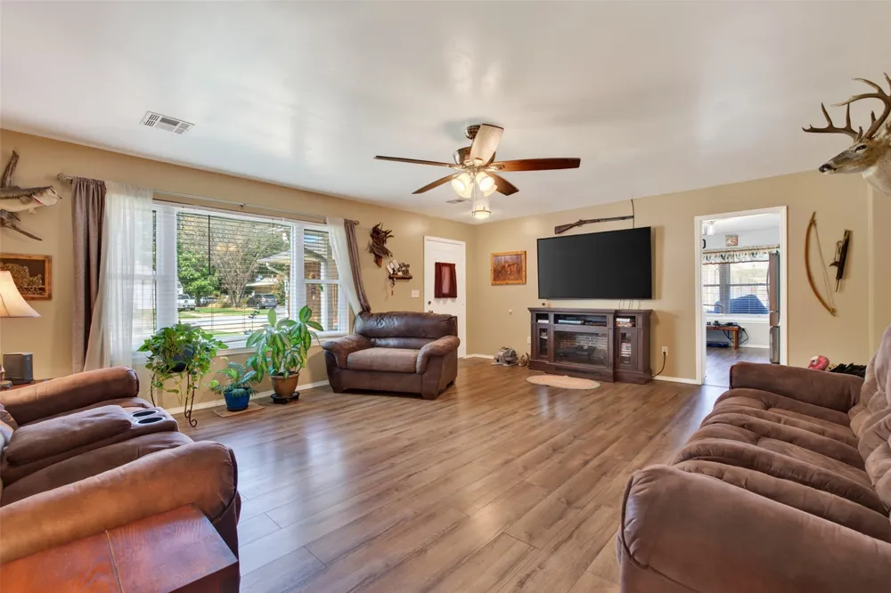 105 S Rowe Street Pryor, OK 74361