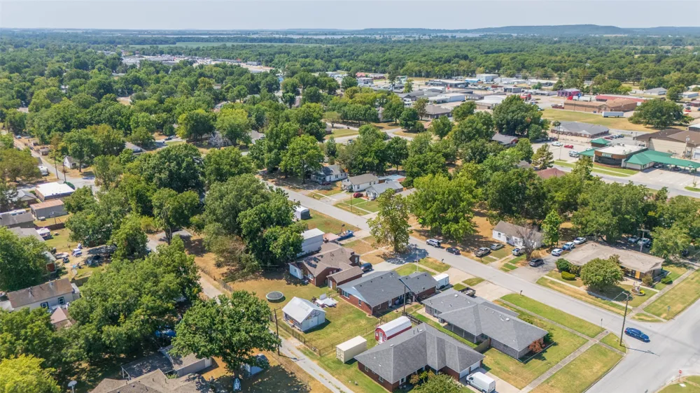 105 S Rowe Street Pryor, OK 74361